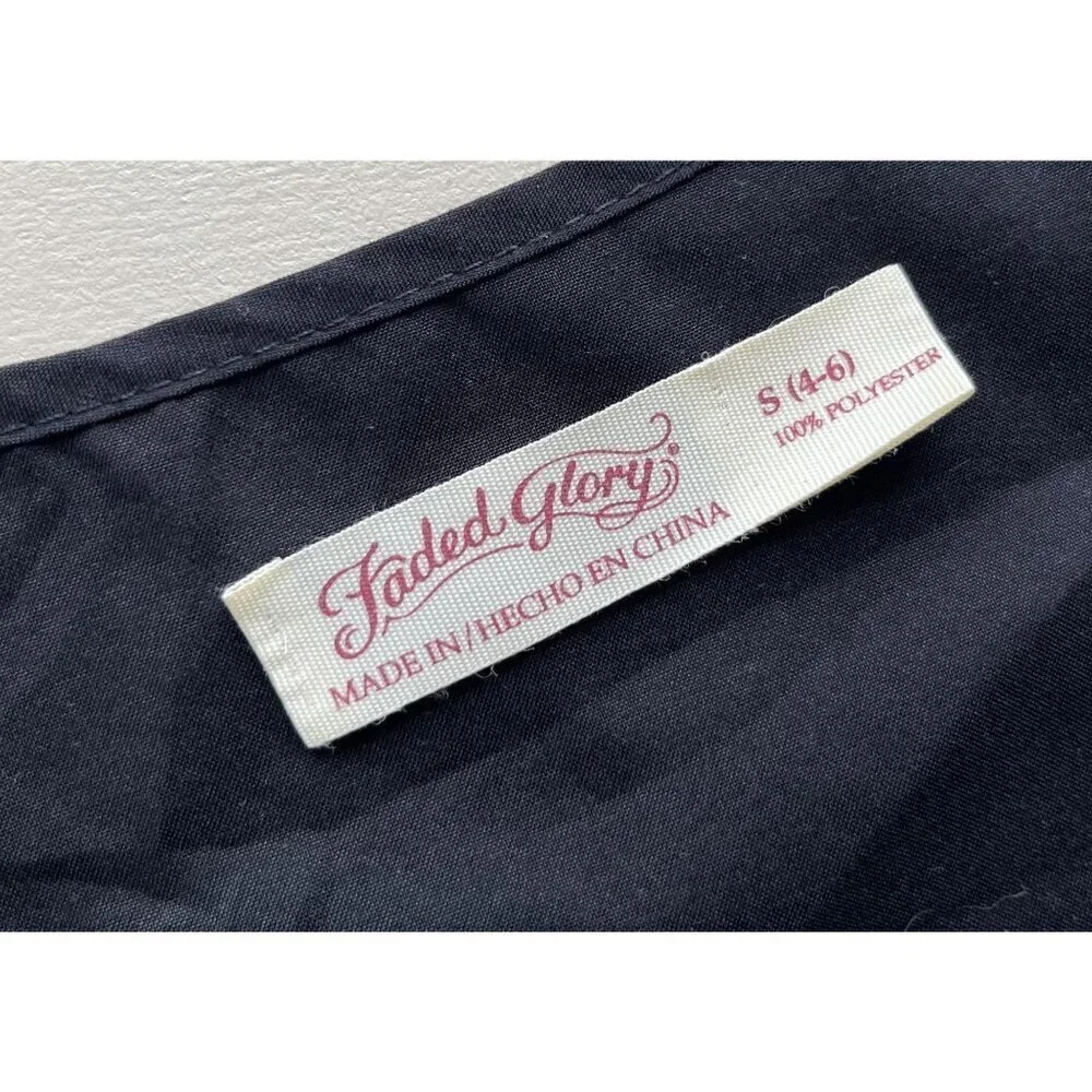 Faded Glory Black Pocket Tank Small